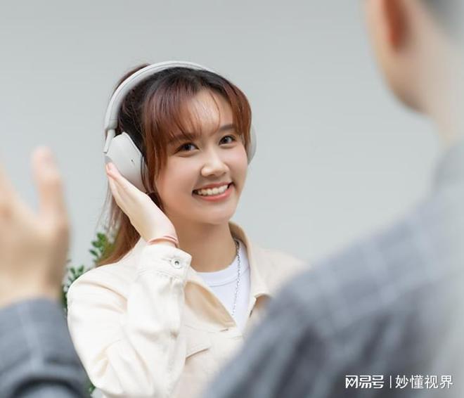 戴式降噪耳机推荐！J9国际网站三款头(图2)